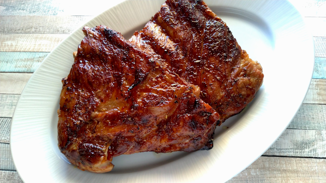 Costillas de cerdo al horno, supertiernas y jugosas